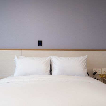 SureStay Plus Hotel by Best Western Asan Zimmer foto